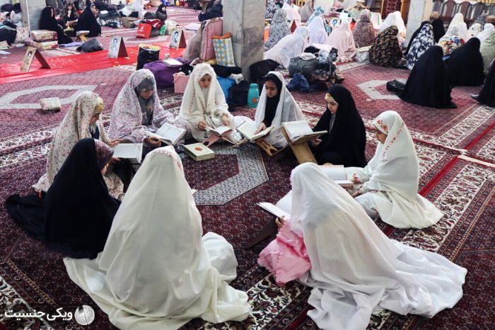 تصویری از اعتکاف دختران زنجانی، بهمن ۱۴۰۱